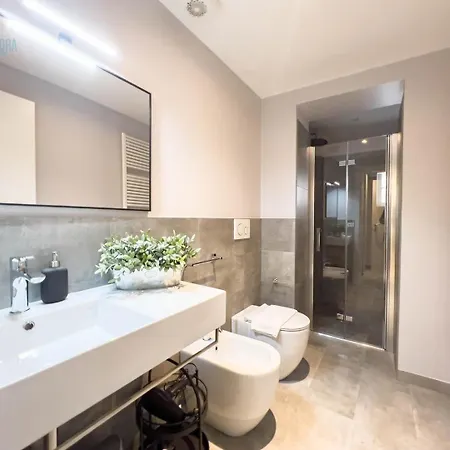 Imbriani 10a Tirabora Short Rent * Trieszt