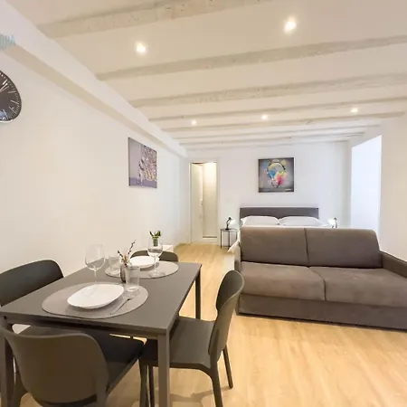 Imbriani 10a Tirabora Short Rent Trieste